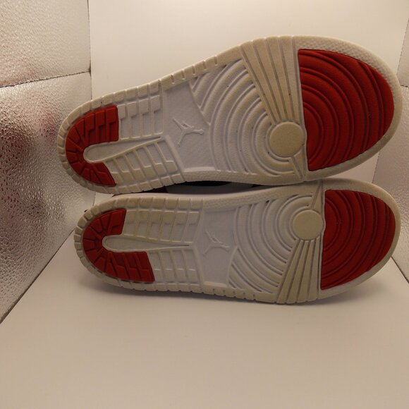 Nike Air Jordan Retro 1 Low Alt PS Kids Sneakers - Picture 10 of 15